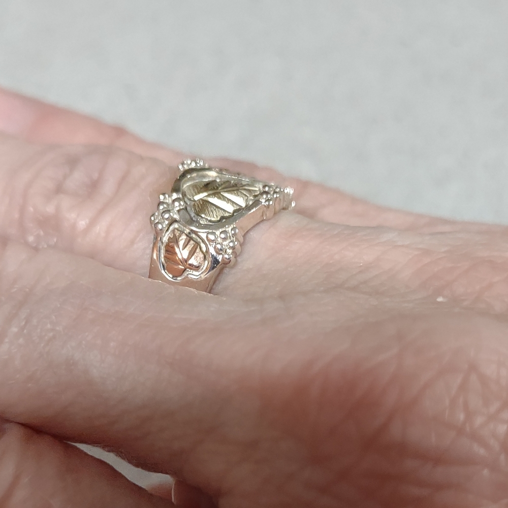 Silver And Gold Leaf Design Ring - image 4